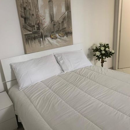 La Casa Di Gio' Hotell Fiumicino Exteriör bild
